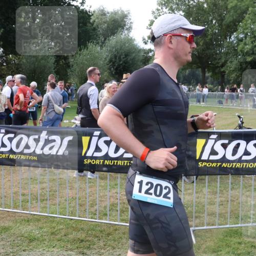 31.08.2025 - Elbe Triathlon Hamburg Luisa Fischer http://msf.ph/oto/8674339 31.08.2025 11:33:04 Laufen 978, 1202, 161202, 16, 2021, 16 meine-sportfotos.de