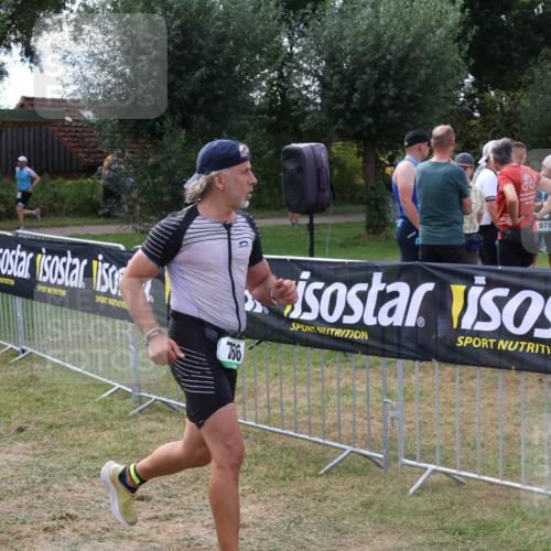 31.08.2025 - Elbe Triathlon Hamburg Luisa Fischer http://msf.ph/oto/8674342 31.08.2025 11:33:06 Laufen 978, 766 meine-sportfotos.de