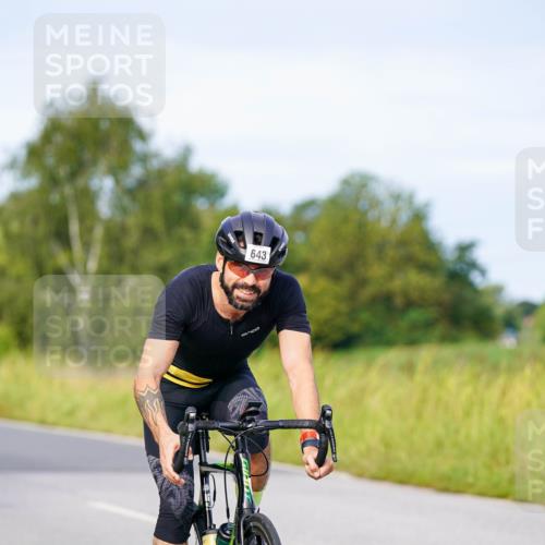 31.08.2025 - Elbe Triathlon Hamburg Michael Burmester http://msf.ph/oto/8674361 31.08.2025 10:14:47 Radfahren 566, 615, 643, 679, 717 meine-sportfotos.de