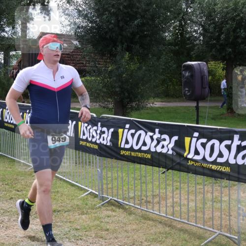 31.08.2025 - Elbe Triathlon Hamburg Luisa Fischer http://msf.ph/oto/8674401 31.08.2025 11:33:43 Laufen 2, 949 meine-sportfotos.de