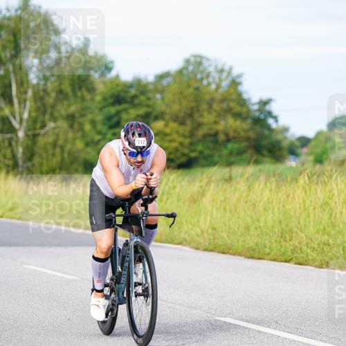 31.08.2025 - Elbe Triathlon Hamburg Michael Burmester http://msf.ph/oto/8674404 31.08.2025 10:14:53 Radfahren 615, 617, 717, 800 meine-sportfotos.de
