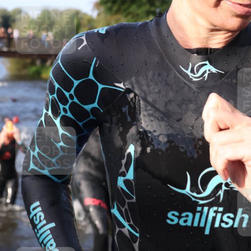 31.08.2025 - Elbe Triathlon Hamburg Luisa Fischer http://msf.ph/oto/8674415 31.08.2025 08:47:48 Schwimmen 249, 278, 282, 308, 316, 371 meine-sportfotos.de
