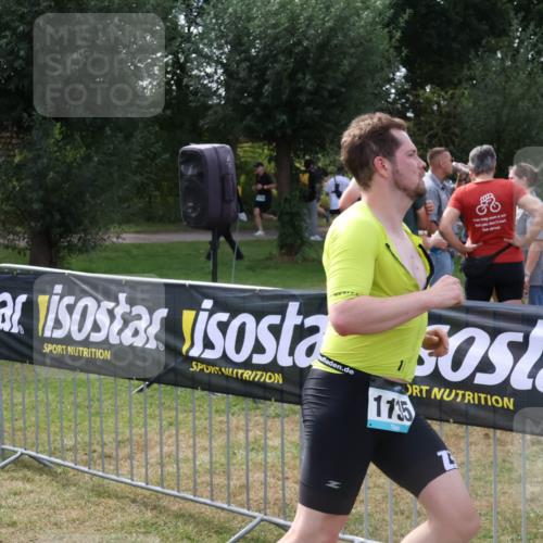 31.08.2025 - Elbe Triathlon Hamburg Luisa Fischer http://msf.ph/oto/8674416 31.08.2025 11:34:05 Laufen 1735 meine-sportfotos.de