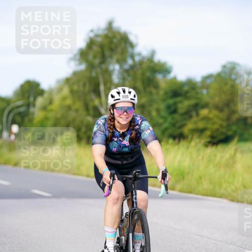 31.08.2025 - Elbe Triathlon Hamburg Michael Burmester http://msf.ph/oto/8674449 31.08.2025 10:14:58 Radfahren 455, 617, 758, 800 meine-sportfotos.de