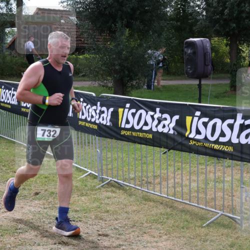 31.08.2025 - Elbe Triathlon Hamburg Luisa Fischer http://msf.ph/oto/8674455 31.08.2025 11:34:55 Laufen 732 meine-sportfotos.de