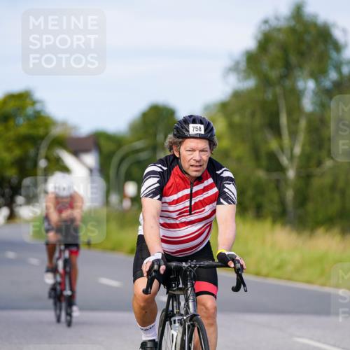 31.08.2025 - Elbe Triathlon Hamburg Michael Burmester http://msf.ph/oto/8674466 31.08.2025 10:15:03 Radfahren 455, 758, 864 meine-sportfotos.de