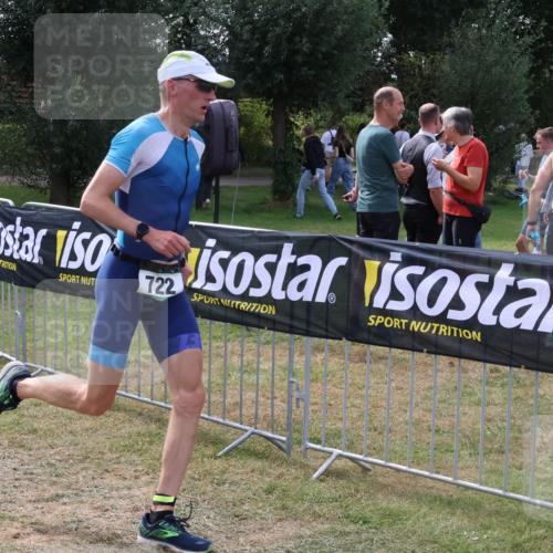 31.08.2025 - Elbe Triathlon Hamburg Luisa Fischer http://msf.ph/oto/8674490 31.08.2025 11:35:17 Laufen 722 meine-sportfotos.de