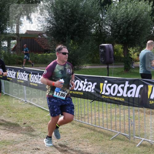 31.08.2025 - Elbe Triathlon Hamburg Luisa Fischer http://msf.ph/oto/8674518 31.08.2025 11:35:45 Laufen 037, 186 meine-sportfotos.de