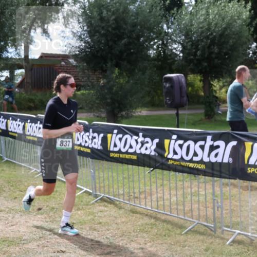 31.08.2025 - Elbe Triathlon Hamburg Luisa Fischer http://msf.ph/oto/8674525 31.08.2025 11:35:45 Laufen 837, 1 meine-sportfotos.de