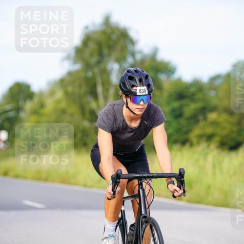 31.08.2025 - Elbe Triathlon Hamburg Michael Burmester http://msf.ph/oto/8674534 31.08.2025 10:15:13 Radfahren 707, 740, 835, 864 meine-sportfotos.de