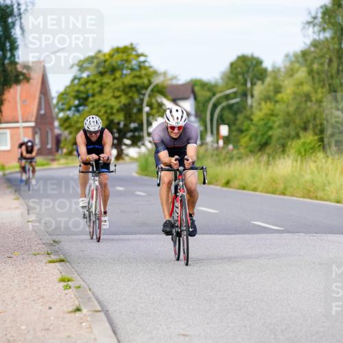 31.08.2025 - Elbe Triathlon Hamburg Michael Burmester http://msf.ph/oto/8674540 31.08.2025 10:15:16 Radfahren 635, 707, 740, 835 meine-sportfotos.de