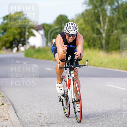 31.08.2025 - Elbe Triathlon Hamburg Michael Burmester http://msf.ph/oto/8674551 31.08.2025 10:15:18 Radfahren 610, 635, 707, 740 meine-sportfotos.de