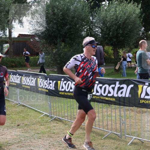 31.08.2025 - Elbe Triathlon Hamburg Luisa Fischer http://msf.ph/oto/8674553 31.08.2025 11:36:04 Laufen 2, 91 meine-sportfotos.de