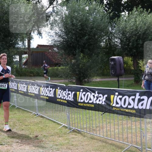 31.08.2025 - Elbe Triathlon Hamburg Luisa Fischer http://msf.ph/oto/8674560 31.08.2025 11:36:12 Laufen 852 meine-sportfotos.de