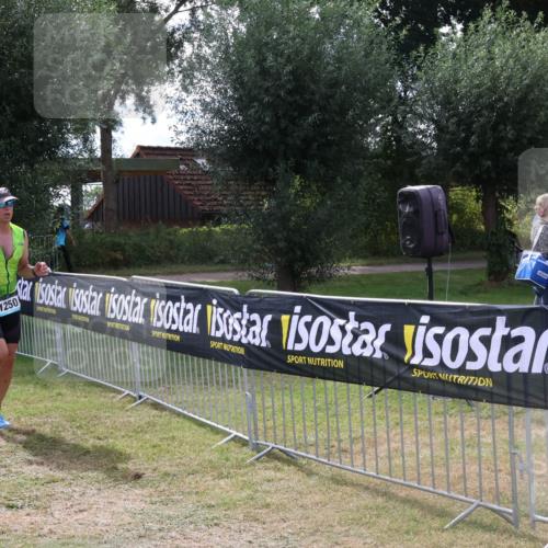 31.08.2025 - Elbe Triathlon Hamburg Luisa Fischer http://msf.ph/oto/8674574 31.08.2025 11:36:16 Laufen 1250 meine-sportfotos.de