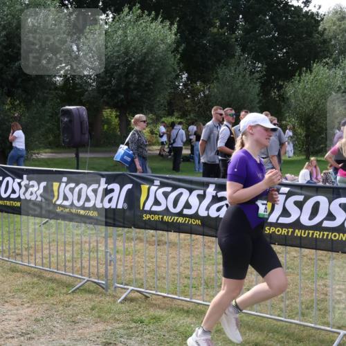 31.08.2025 - Elbe Triathlon Hamburg Luisa Fischer http://msf.ph/oto/8674679 31.08.2025 11:37:01 Laufen  meine-sportfotos.de