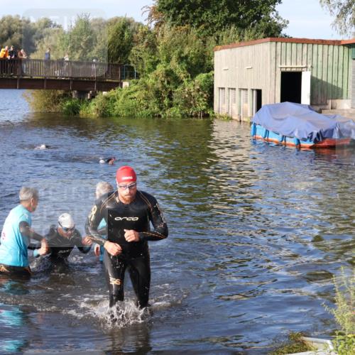 31.08.2025 - Elbe Triathlon Hamburg Luisa Fischer http://msf.ph/oto/8674683 31.08.2025 08:49:27 Schwimmen 173, 294 meine-sportfotos.de