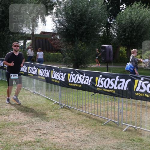 31.08.2025 - Elbe Triathlon Hamburg Luisa Fischer http://msf.ph/oto/8674689 31.08.2025 11:37:05 Laufen 42, 1125 meine-sportfotos.de