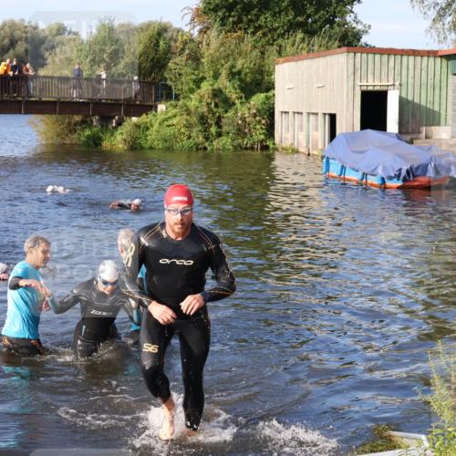 31.08.2025 - Elbe Triathlon Hamburg Luisa Fischer http://msf.ph/oto/8674690 31.08.2025 08:49:27 Schwimmen 173, 294 meine-sportfotos.de
