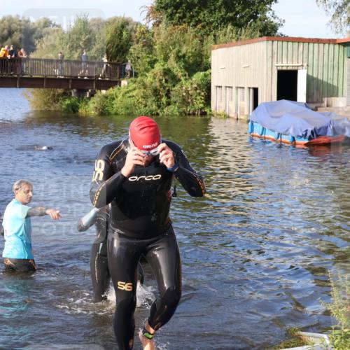 31.08.2025 - Elbe Triathlon Hamburg Luisa Fischer http://msf.ph/oto/8674701 31.08.2025 08:49:29 Schwimmen 173, 294 meine-sportfotos.de
