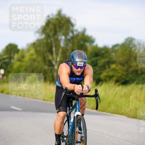 31.08.2025 - Elbe Triathlon Hamburg Michael Burmester http://msf.ph/oto/8674703 31.08.2025 10:15:59 Radfahren 438, 624 meine-sportfotos.de