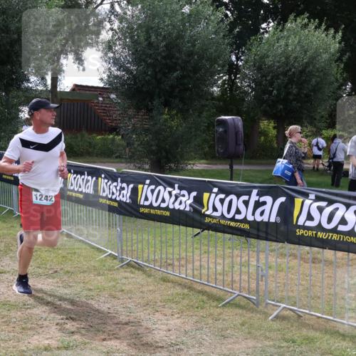 31.08.2025 - Elbe Triathlon Hamburg Luisa Fischer http://msf.ph/oto/8674717 31.08.2025 11:37:08 Laufen 866, 1242 meine-sportfotos.de