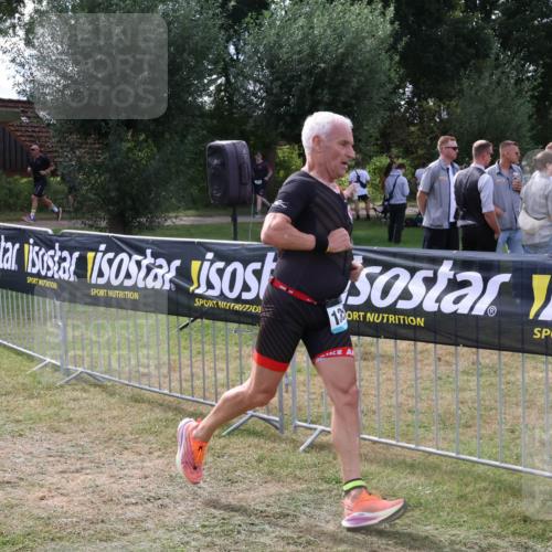 31.08.2025 - Elbe Triathlon Hamburg Luisa Fischer http://msf.ph/oto/8674739 31.08.2025 11:37:14 Laufen 1 meine-sportfotos.de