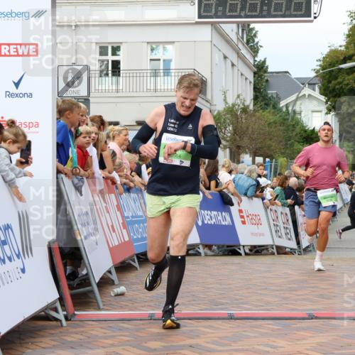 31.08.2025 - 21. Blankeneser Heldenlauf Strokosch-Dieckow http://msf.ph/oto/8674768 31.08.2025 10:50:30 Ziel 3699, 3354, 3564 meine-sportfotos.de