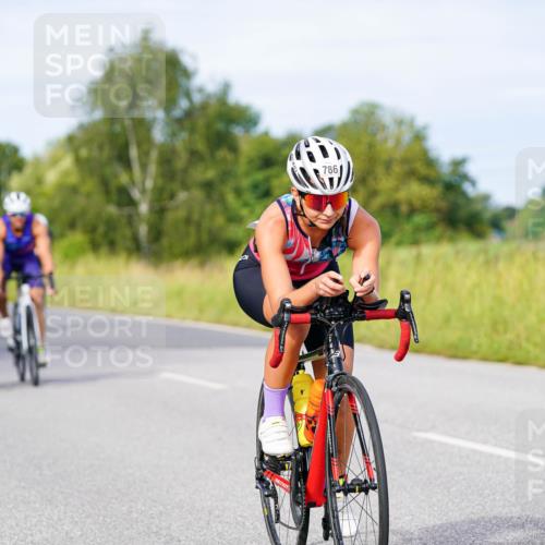 31.08.2025 - Elbe Triathlon Hamburg Michael Burmester http://msf.ph/oto/8674916 31.08.2025 10:17:10 Radfahren 671, 682, 696, 727, 739, 754, 786, 874, 877, 912 meine-sportfotos.de