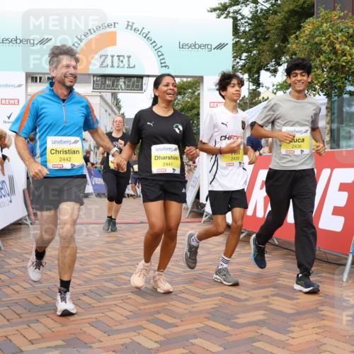 31.08.2025 - 21. Blankeneser Heldenlauf Strokosch-Dieckow http://msf.ph/oto/8674966 31.08.2025 10:34:48 Ziel 2524, 2244, 2021, 2214, 2215, 2655, 2298, 2488, 2438, 2439, 2349, 2441, 2442, 2350, 2048 meine-sportfotos.de
