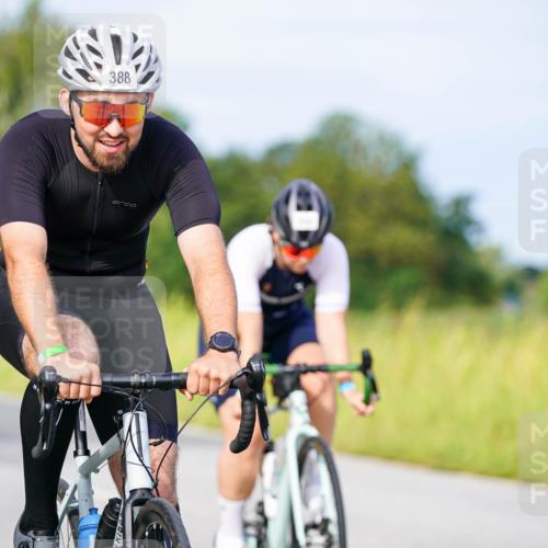 31.08.2025 - Elbe Triathlon Hamburg Michael Burmester http://msf.ph/oto/8674985 31.08.2025 10:17:30 Radfahren 388, 406, 820, 869 meine-sportfotos.de