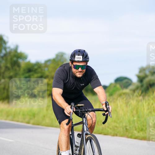 31.08.2025 - Elbe Triathlon Hamburg Michael Burmester http://msf.ph/oto/8675027 31.08.2025 10:17:47 Radfahren 569, 570, 681 meine-sportfotos.de