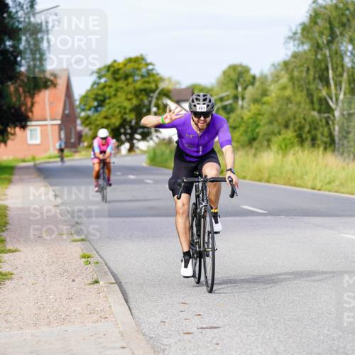 31.08.2025 - Elbe Triathlon Hamburg Michael Burmester http://msf.ph/oto/8675099 31.08.2025 10:18:05 Radfahren 461, 684, 750, 909 meine-sportfotos.de