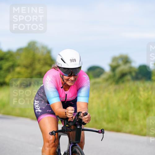 31.08.2025 - Elbe Triathlon Hamburg Michael Burmester http://msf.ph/oto/8675129 31.08.2025 10:18:08 Radfahren 461, 909 meine-sportfotos.de