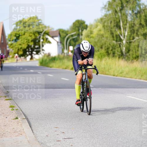 31.08.2025 - Elbe Triathlon Hamburg Michael Burmester http://msf.ph/oto/8675161 31.08.2025 10:18:26 Radfahren 918 meine-sportfotos.de