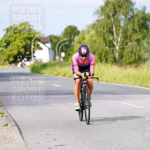 31.08.2025 - Elbe Triathlon Hamburg Michael Burmester http://msf.ph/oto/8675173 31.08.2025 10:18:31 Radfahren 918 meine-sportfotos.de