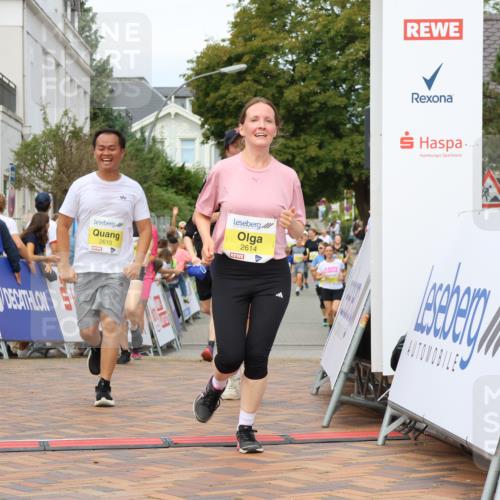 31.08.2025 - 21. Blankeneser Heldenlauf Strokosch-Dieckow http://msf.ph/oto/8675188 31.08.2025 10:29:35 Ziel 2491, 2578, 2614, 2615, 2426, 2684, 2538, 2558, 2277 meine-sportfotos.de