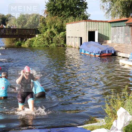 31.08.2025 - Elbe Triathlon Hamburg Luisa Fischer http://msf.ph/oto/8675191 31.08.2025 08:55:54 Schwimmen 304, 468 meine-sportfotos.de
