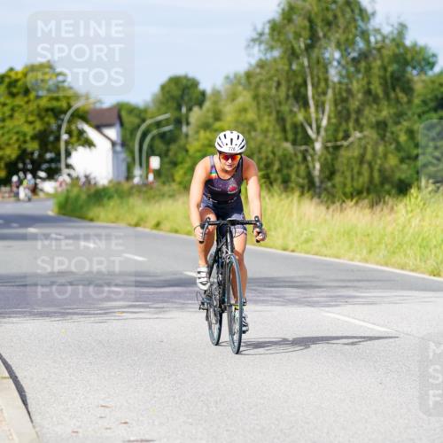 31.08.2025 - Elbe Triathlon Hamburg Michael Burmester http://msf.ph/oto/8675210 31.08.2025 10:18:51 Radfahren 778, 901 meine-sportfotos.de
