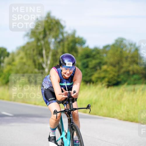 31.08.2025 - Elbe Triathlon Hamburg Michael Burmester http://msf.ph/oto/8675232 31.08.2025 10:18:58 Radfahren 690, 901 meine-sportfotos.de