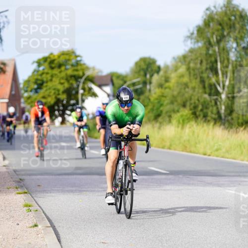 31.08.2025 - Elbe Triathlon Hamburg Michael Burmester http://msf.ph/oto/8675249 31.08.2025 10:19:04 Radfahren 487, 674, 690, 735, 777, 944 meine-sportfotos.de