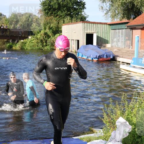 31.08.2025 - Elbe Triathlon Hamburg Luisa Fischer http://msf.ph/oto/8675272 31.08.2025 08:56:12 Schwimmen 392, 441, 476, 540 meine-sportfotos.de