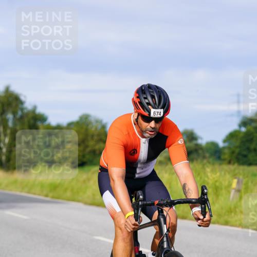 31.08.2025 - Elbe Triathlon Hamburg Michael Burmester http://msf.ph/oto/8675273 31.08.2025 10:19:08 Radfahren 487, 674, 713, 735, 777, 856, 930, 944 meine-sportfotos.de