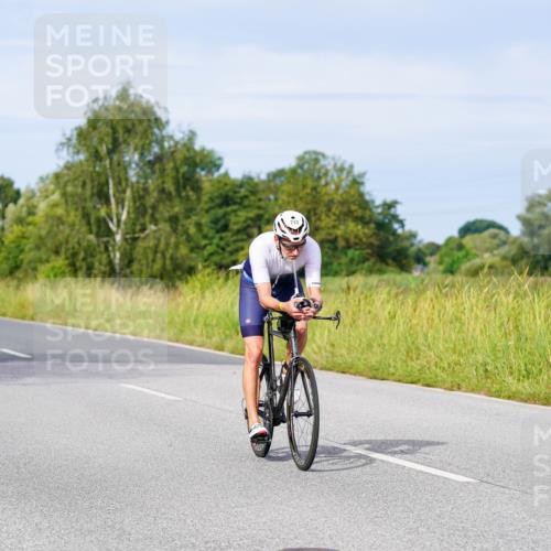 31.08.2025 - Elbe Triathlon Hamburg Michael Burmester http://msf.ph/oto/8675301 31.08.2025 10:19:13 Radfahren 487, 713, 777, 803, 828, 856, 930 meine-sportfotos.de