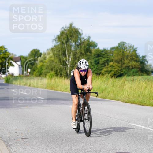 31.08.2025 - Elbe Triathlon Hamburg Michael Burmester http://msf.ph/oto/8675322 31.08.2025 10:19:17 Radfahren 803, 828, 930 meine-sportfotos.de