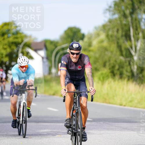 31.08.2025 - Elbe Triathlon Hamburg Michael Burmester http://msf.ph/oto/8675333 31.08.2025 10:19:25 Radfahren 657, 660, 710, 808 meine-sportfotos.de