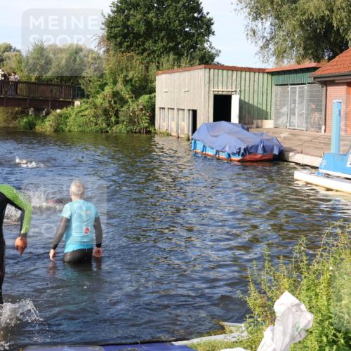 31.08.2025 - Elbe Triathlon Hamburg Luisa Fischer http://msf.ph/oto/8675337 31.08.2025 08:56:30 Schwimmen 412, 465, 492 meine-sportfotos.de