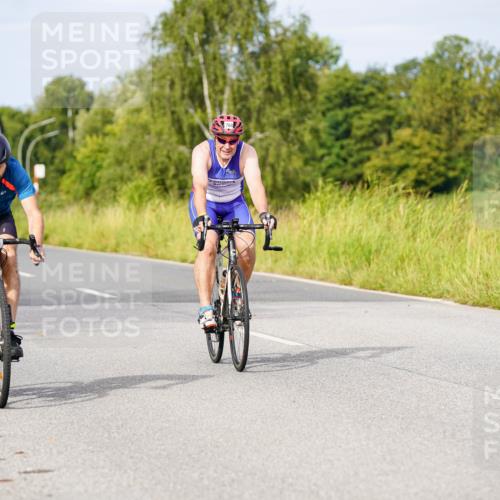 31.08.2025 - Elbe Triathlon Hamburg Michael Burmester http://msf.ph/oto/8675382 31.08.2025 10:19:35 Radfahren 760, 808, 915, 932 meine-sportfotos.de