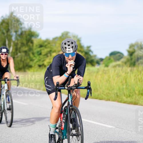31.08.2025 - Elbe Triathlon Hamburg Michael Burmester http://msf.ph/oto/8675454 31.08.2025 10:19:58 Radfahren 609, 742, 795, 807, 816, 903, 921 meine-sportfotos.de