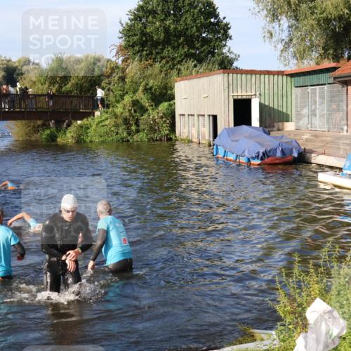 31.08.2025 - Elbe Triathlon Hamburg Luisa Fischer http://msf.ph/oto/8675457 31.08.2025 08:57:22 Schwimmen 462, 505, 516, 542 meine-sportfotos.de